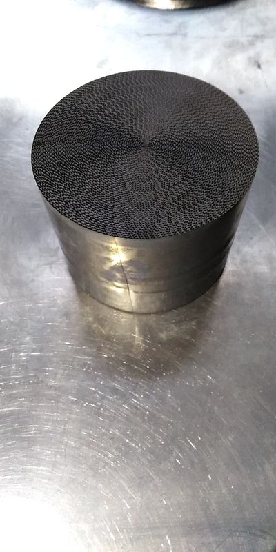 600 Cell Chất xúc tác kim loại Chất nền Xe đua Xe máy Xả hai lõi